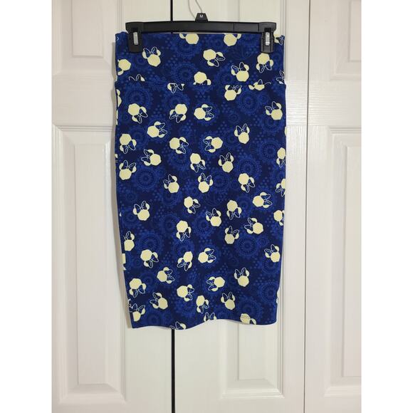 Lularoe xs women's disney collection cassie skirt - Picture 3 of 7